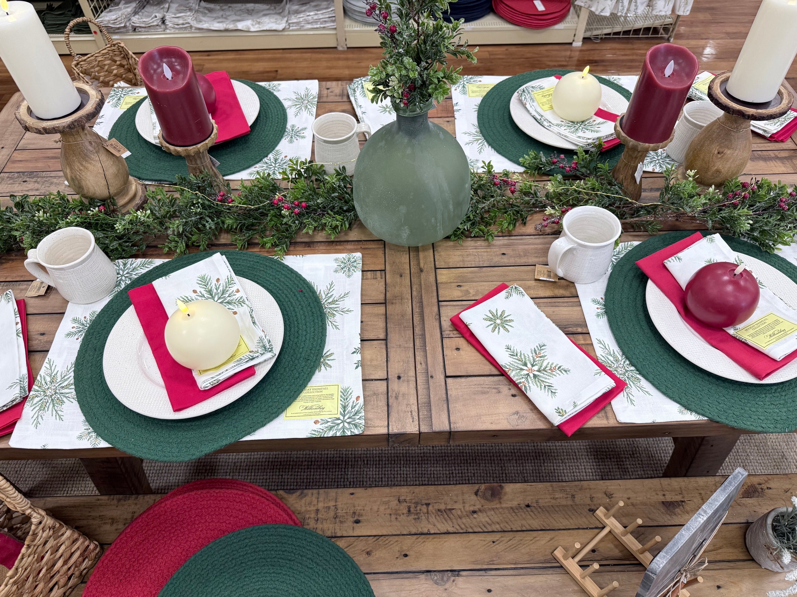 Update your Holiday Décor with these 2025 Trends